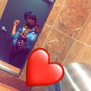 Meet your Posher, Nyla